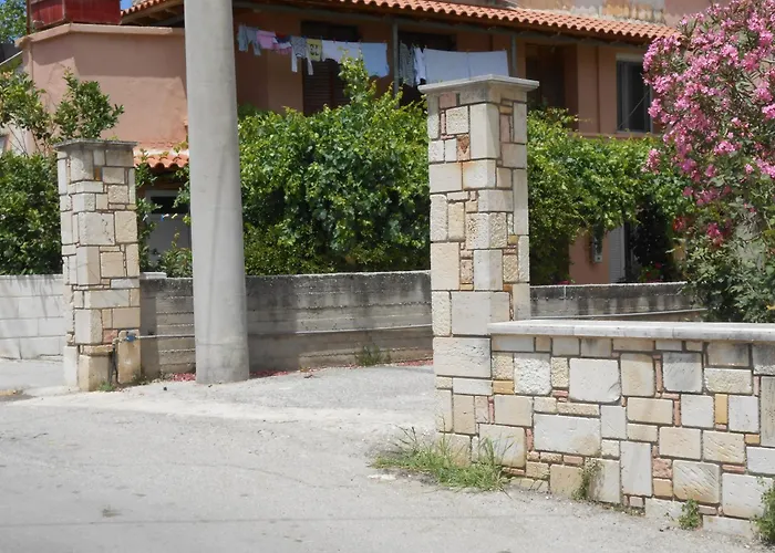 Banana Leaves Flat Apartament