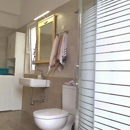 Апартаменты Banana Leaves Flat *