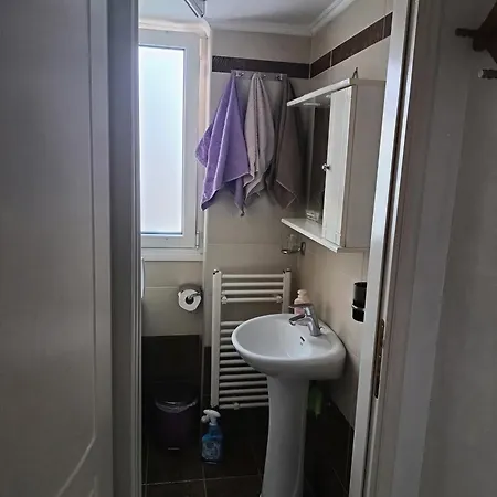 Banana Leaves Flat * Chania (Crete)