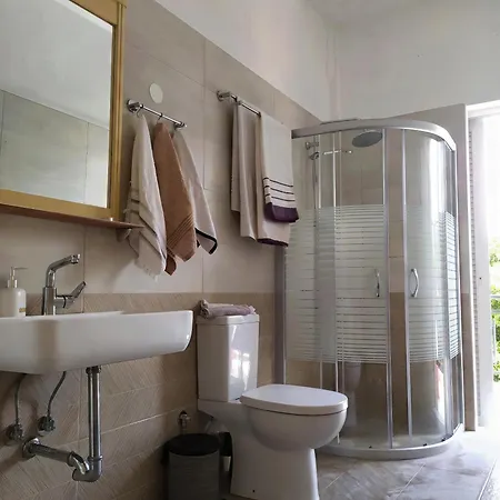 Апартаменты Banana Leaves Flat *